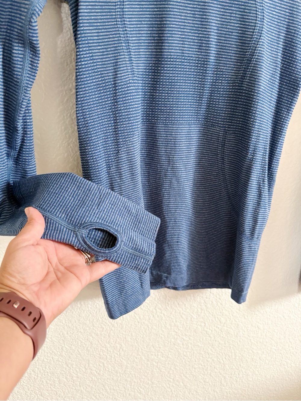 Lululemon Swiftly Tech Long Sleeve Crew Size 4 Blue - Picture 2 of 5